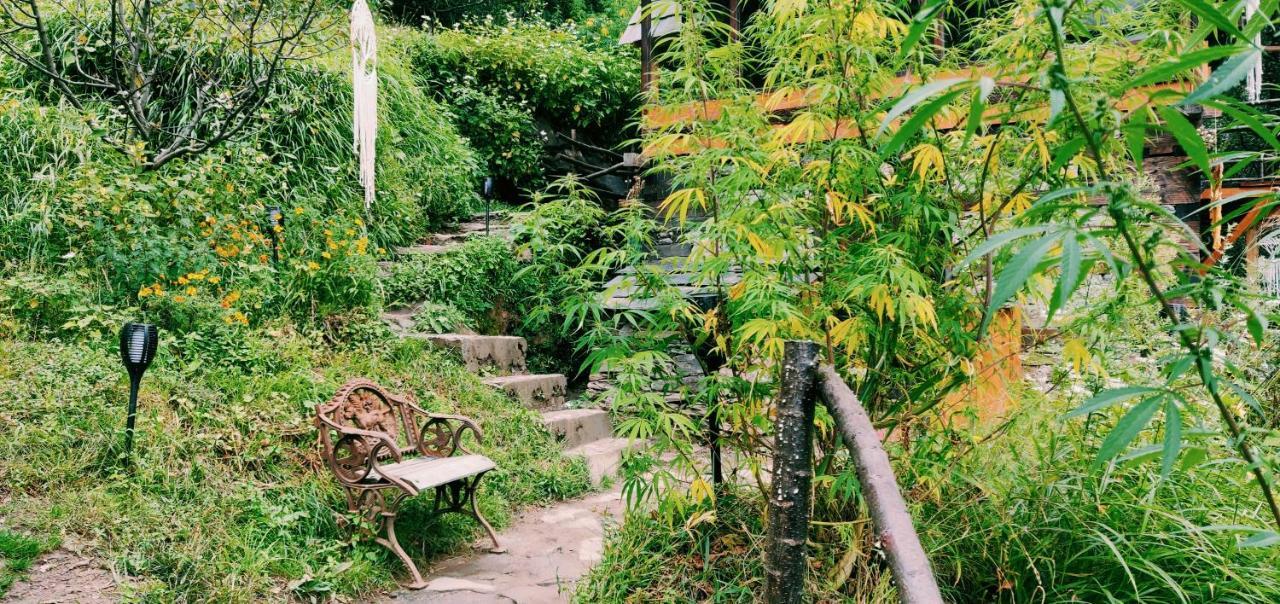 Parvatis Lap Luxury Hostel & Camps Kasol Bagian luar foto